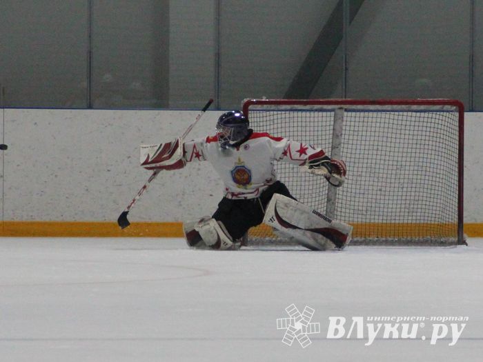 Матч НХЛ прошел в великолукском «Айсберге» (ФОТО)