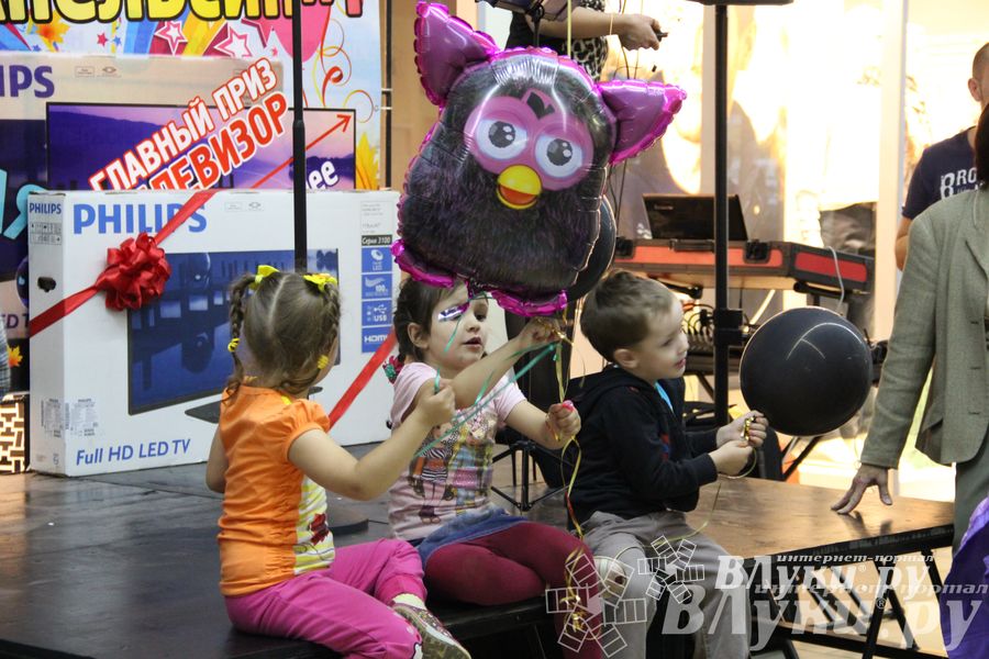 Торговый центр «Апельсин» отметил День рождения