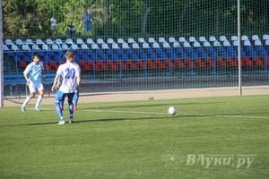 В Великих Луках состоялся матч Первенства СЗФО по футболу между командами «Луки-Энергия» и «Химик»