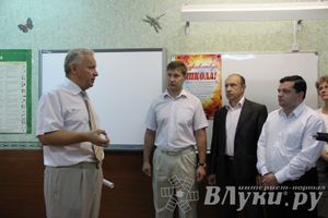 В школах города появляются новые крыши, полы, компьютерные класса и модернизированные санузлы (фото)