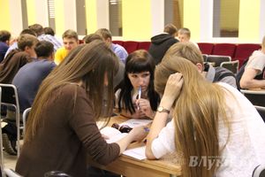 В Великих Луках прошла финальная игра «Что? Где? Когда?» (фото)