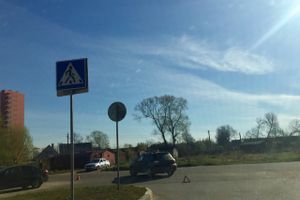 Фотофакт: ДТП на Дружбе в Великих Луках