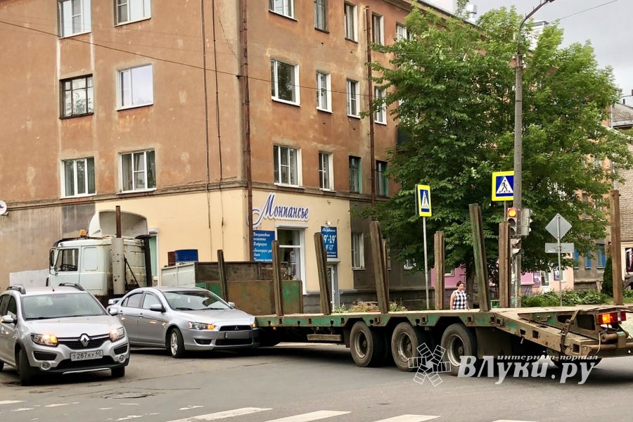 ДТП на Октябрьском (ФОТО)