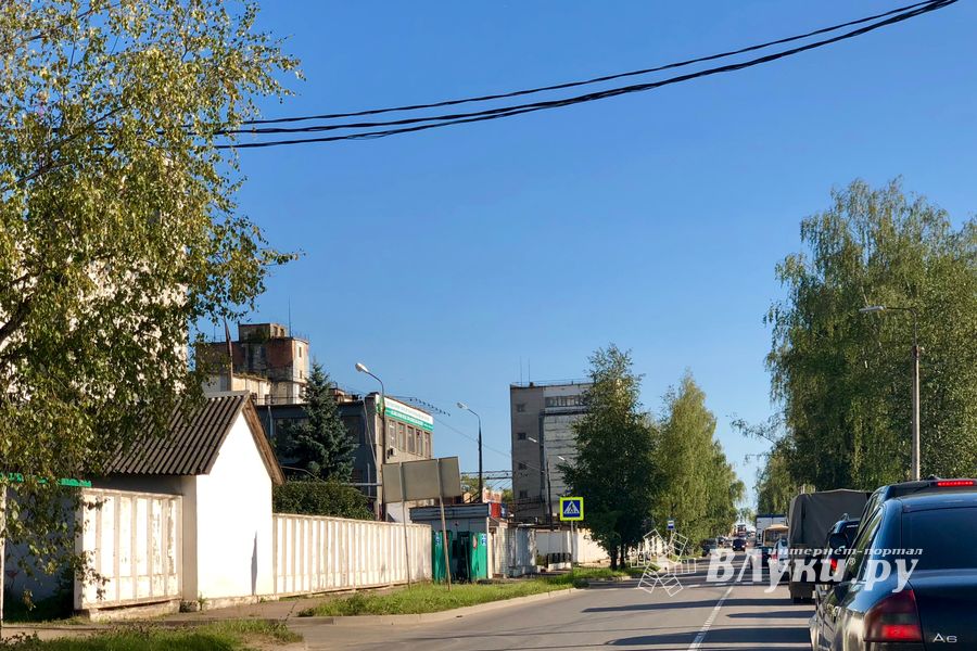 Фотофакт: город стоит в пробке