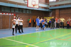 В Великих Луках определили самую спортивную семью (фото)