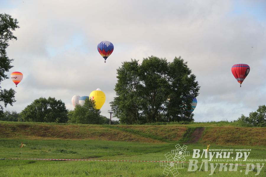 Пилоты совершили третий спортивный полет