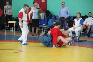 Самбисты поборолись на крупном турнире в Великих Луках (ФОТО)