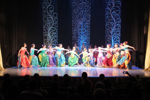 Юные артисты ГДК им. Ленина поздрвили пап с праздником (ФОТО)