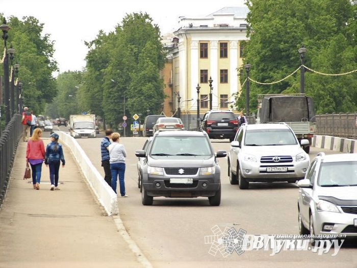 ДТП на центральном мосту (ФОТО)