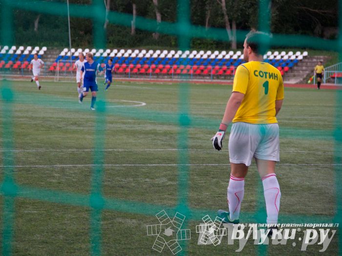 Футбольный матч «Экспресс-2» — «КПРФ»