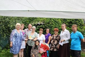 Сотрудники УПФР поздравили жительницу Дновского района со 100-летним юбилеем (ФОТО)