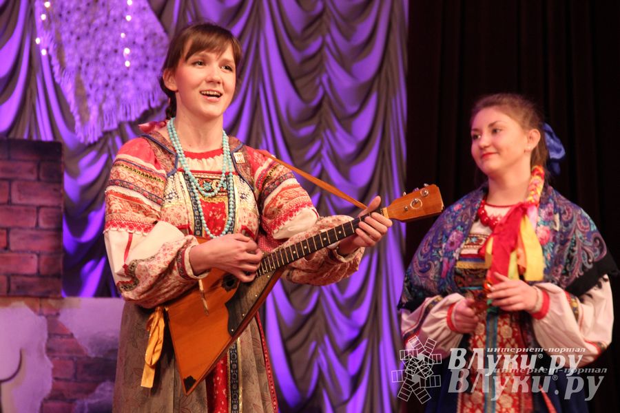  Рождественский концерт ансамбля «Заряница» прошел в Великих Луках (фото)