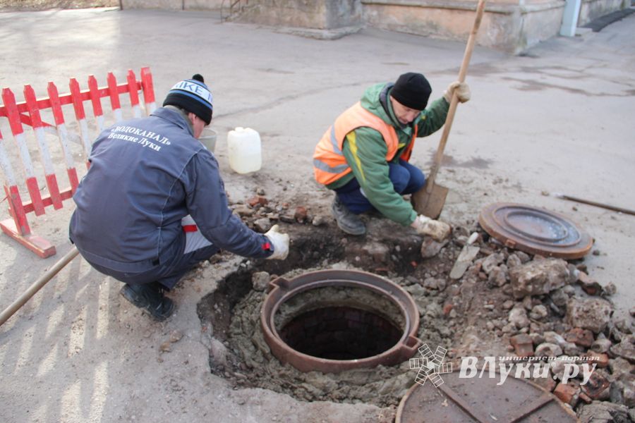 На ул. Нелидовской заменили люк на колодце (ФОТО)