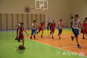 Великолукские баскетболисты стали победителями междугородних соревнований по баскетболу