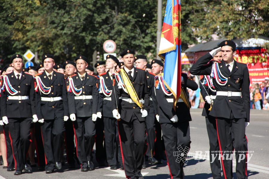 Военный парад в Великих Луках, часть II (ФОТО)