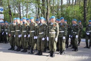 Парад Победы в Великих Луках (фото)