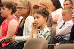 В школе №13 чествовали вчерашних учеников начальной школы (ФОТО)