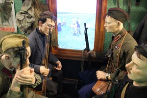 Великолучане знакомятся с «Поездом Победы» (ФОТО)