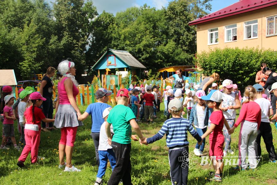 В детском саду встретили День семьи, любви и верности