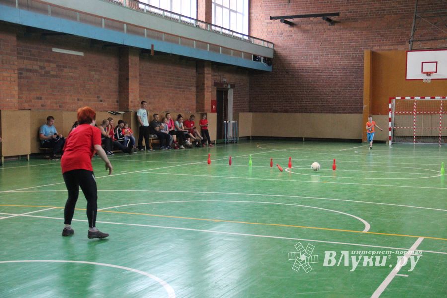 Конкурс «Папа, мама, я - спортивная семья» прошел в Великих Луках (ФОТО)