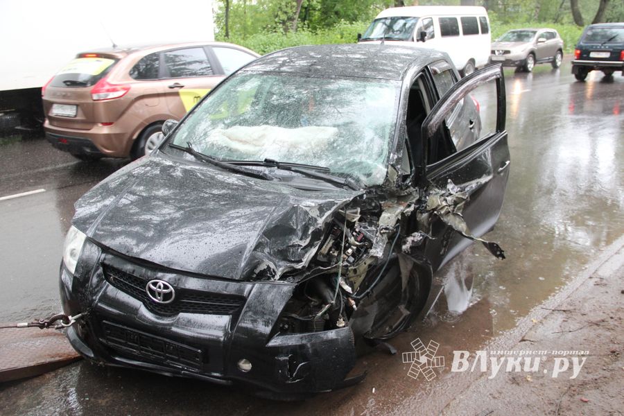 Ещё одно ДТП на пр. Октябрьском (ФОТО)