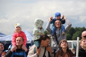 В Великих Луках проходит 7-й Фестиваль авиамодельного спорта (ФОТО)