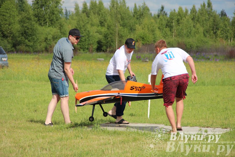 Фестиваль авиамодельного спорта России в Великих Луках