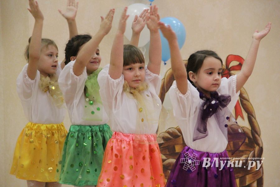 В Великих Луках выбрали «Воспитателя года» (ФОТО)