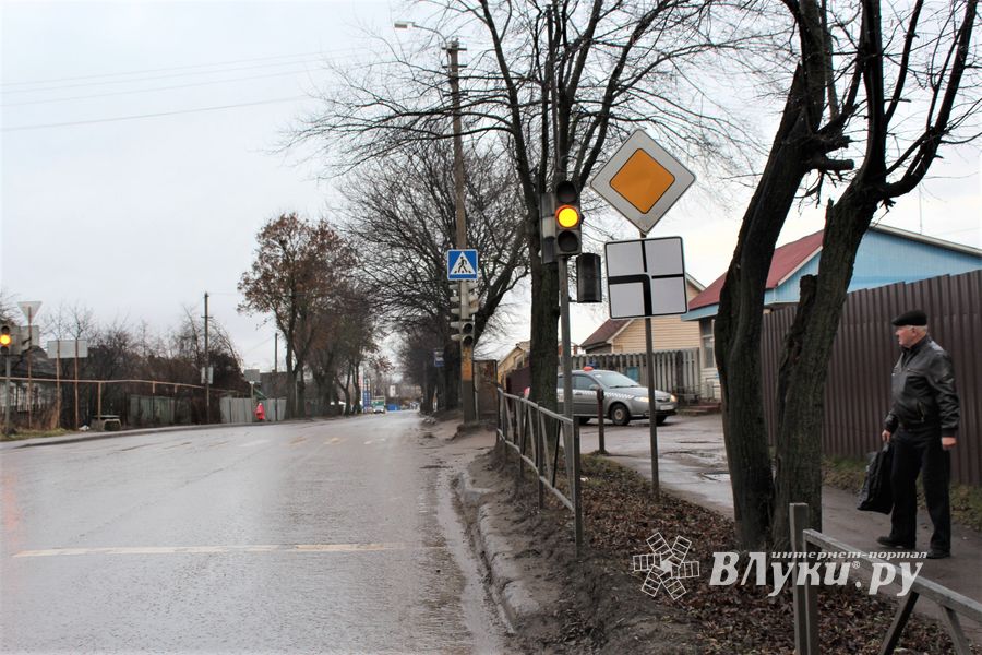 На улице Яна Арно – новые дорожные знаки (ФОТО)