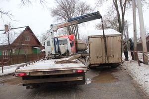 В Великих Луках на Самарском переезде переломилась Газель (ФОТО)