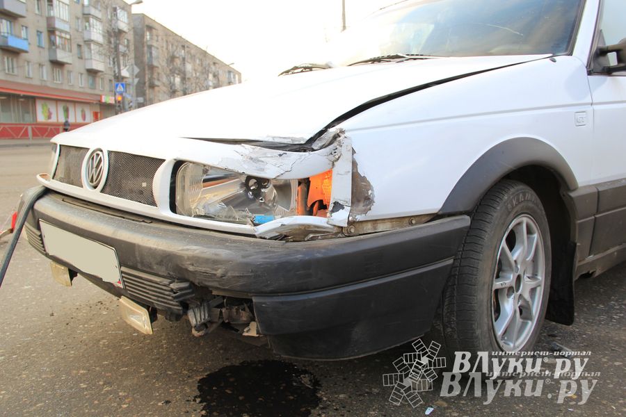 Фотофакт: ДТП на перекрестке Гагарина-Дьяконова