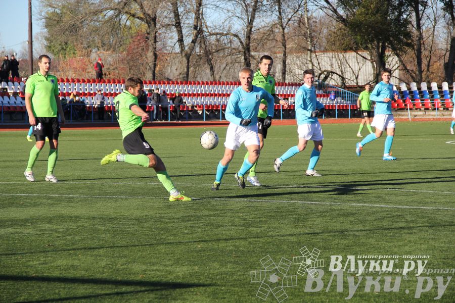 Футбольный матч «Луки-Энергия» — «Карелия» (фото)