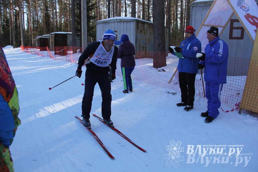 Всероссийская массовая лыжная гонка «Лыжня России 2015» состоялась в Великолукском районе (фото)