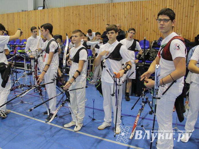 В Великих Луках стартовали всероссийские соревнования по стрельбе из лука «Надежда России» (ФОТО)