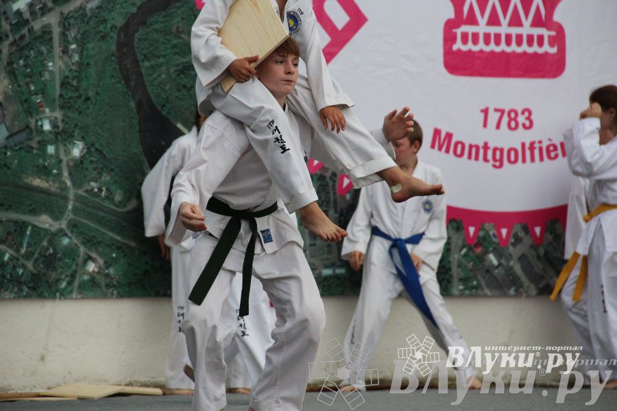 Открытие 18-й Международной встречи воздухоплавателей в Великих Луках (часть 2)