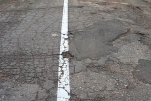 Ремонт дорог в Псковской области — «заплевать» и нарисовать (ФОТО)