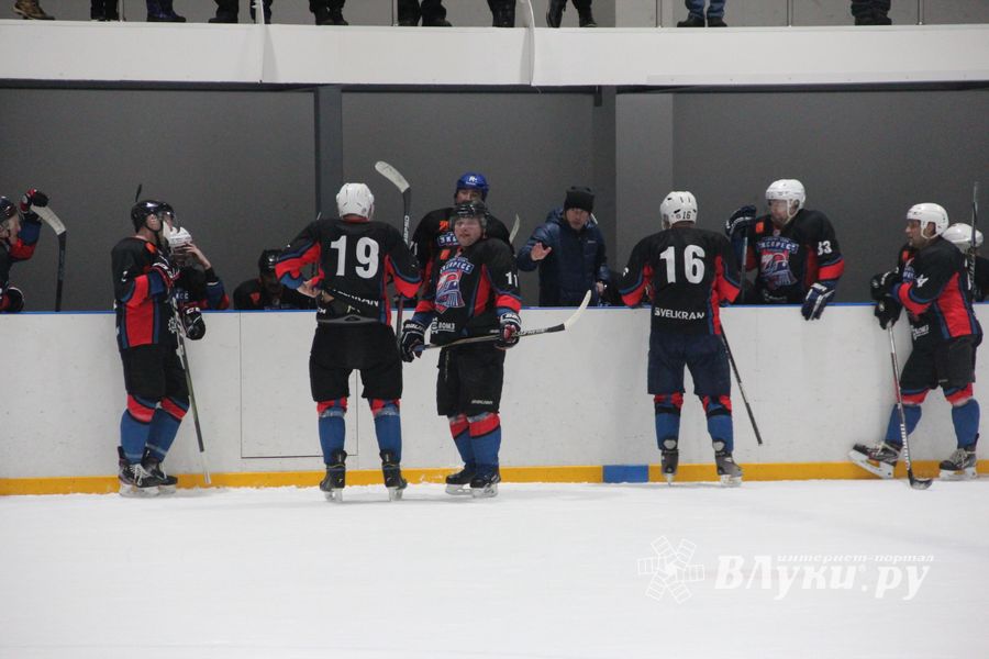 Великолукский «Экспресс» одержал победу в игре с псковскими «Медведями» (ФОТО)