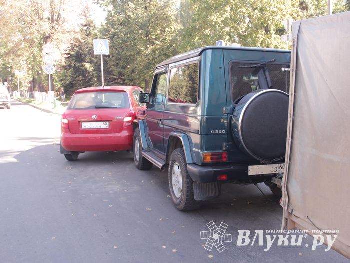 ДТП на Октябрьском в Великих Луках (ФОТО)