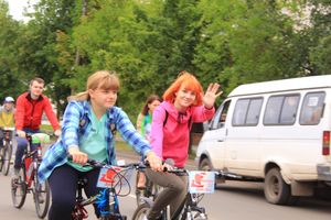В Великих Луках прошёл Велопарад (ФОТО)