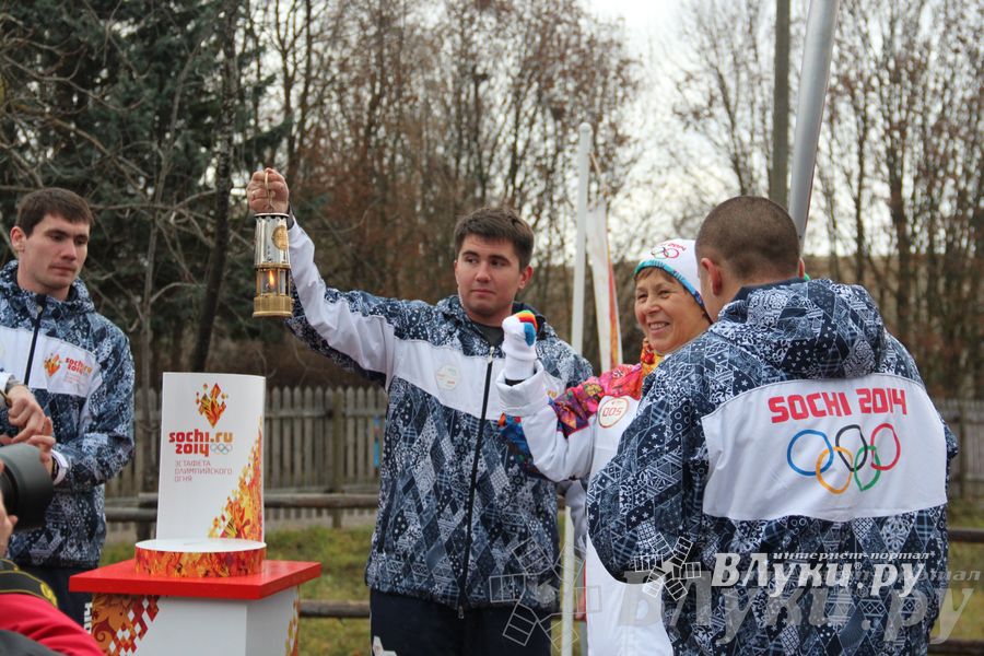 Эстафета Олимпийского огня в Изборске и Пскове