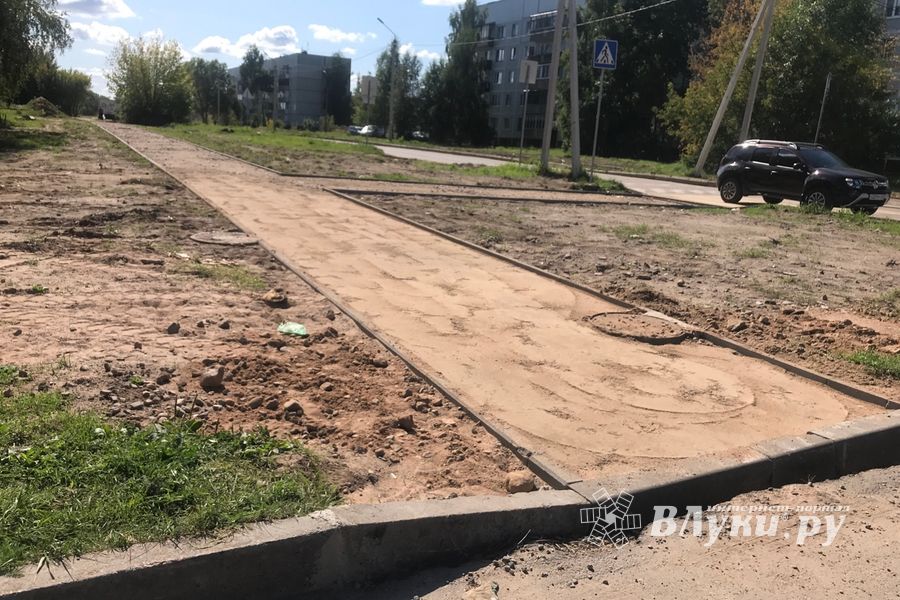 На ул. Пескарёва наконец появится тротуар (ФОТО)