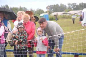 В Великих Луках проходит 7-й Фестиваль авиамодельного спорта (ФОТО)