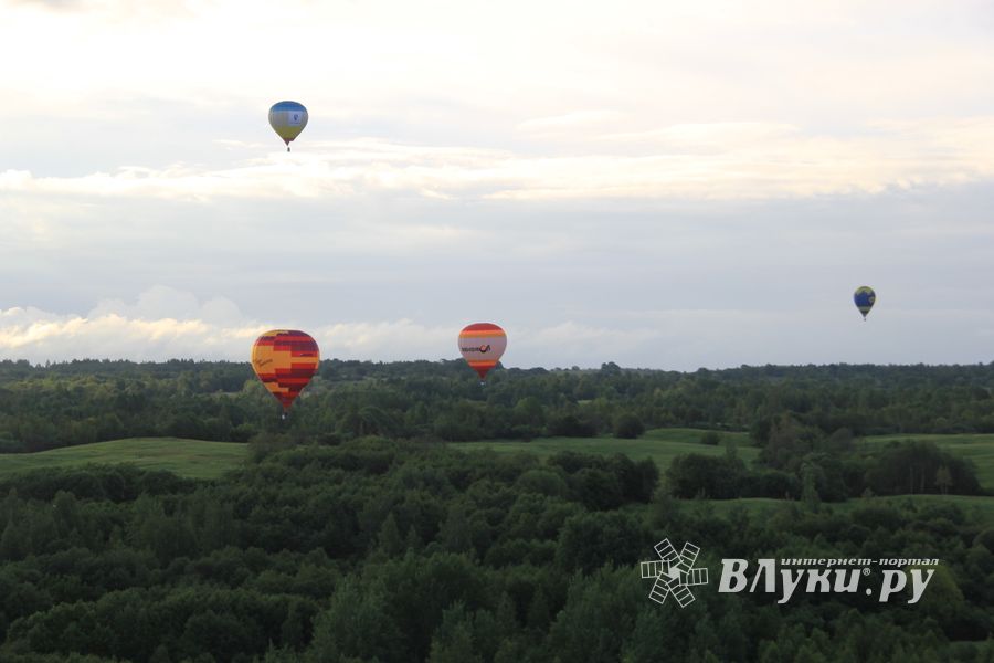 Спортивный полет над Великими Луками (ФОТО)
