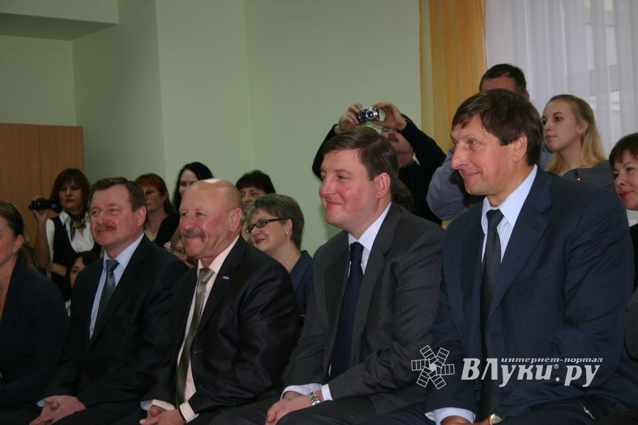 Губернатор области принял участие в торжественной церемонии открытия нового детского сада (ФОТО)