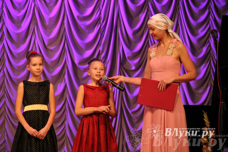 В детской музыкальной школе имени М.П. Мусоргского состоялся концерт «Праздник в 4 руки или парад дуэтов» (фото)