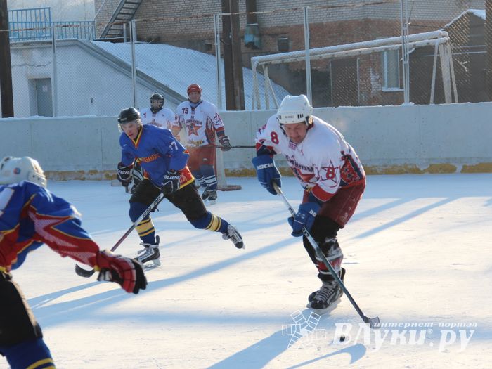 Великолукские хоккеисты разгромили гостей (фото)