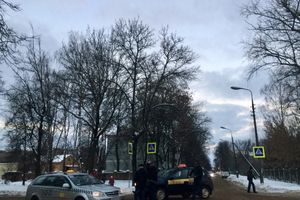 В Великих Луках столкнулись два такси (ФОТО)