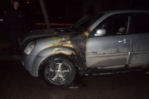 В Пскове горел автомобиль (ФОТО)