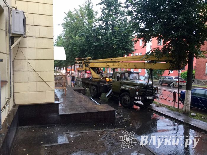 В Великих Луках драмтеатр подготавливают к открытию (ФОТО)