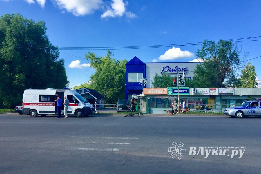 В Великих Луках сбили велосипедиста (ФОТО)